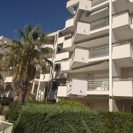 Saint-raphael Acquarine Cove * Сен-Рафаэль
